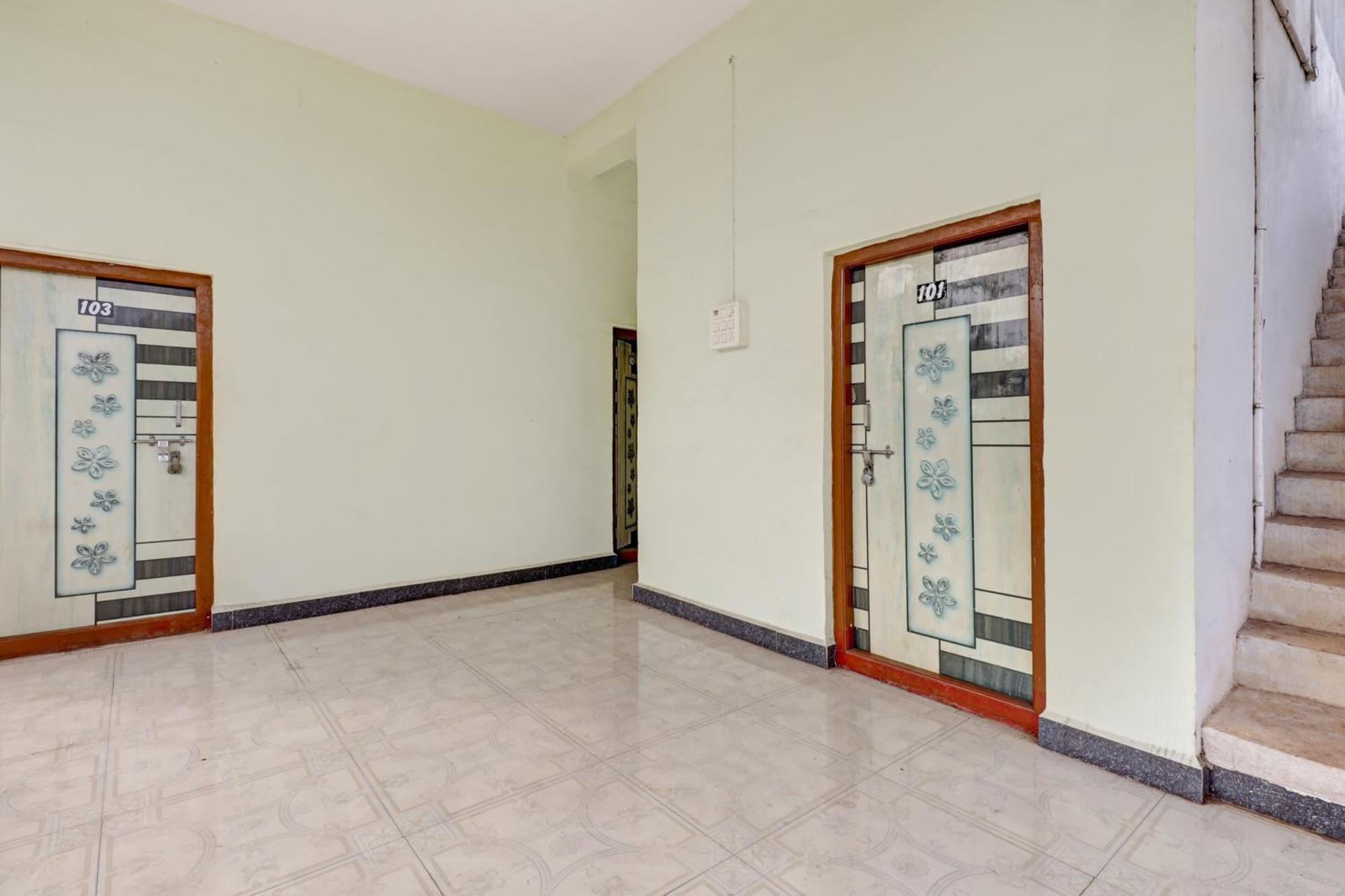 Hotel Oyo Sampige Heritage Koppal Esterno foto