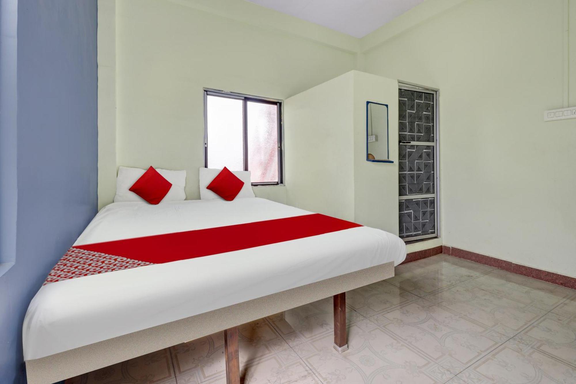 Hotel Oyo Sampige Heritage Koppal Esterno foto